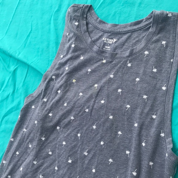 Top - Picture 4 of 4